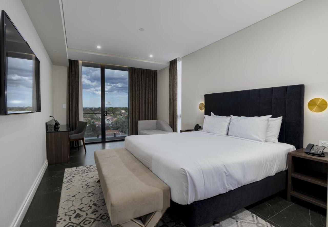 Hotel Crowne Plaza Sydney Burwood By Ihg Exterior foto